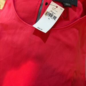 Banana Republic NWT. XL Women's Red Sleeveless Top-polyester silk like.